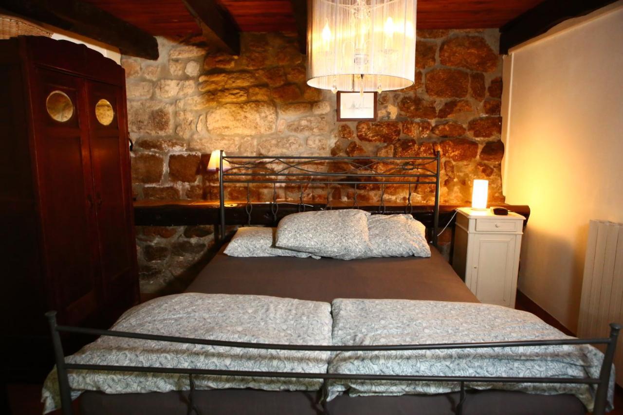 Les Grangeonnes, Gites Nature, Piscine, Bain Nordique, Sauna Pour Accueil Familiale Ou De Groupe Saint-Basile ภายนอก รูปภาพ